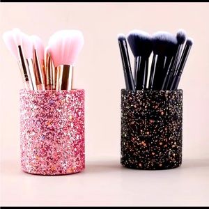 ✨💄🪩Glitzy Makeup Brush Holder